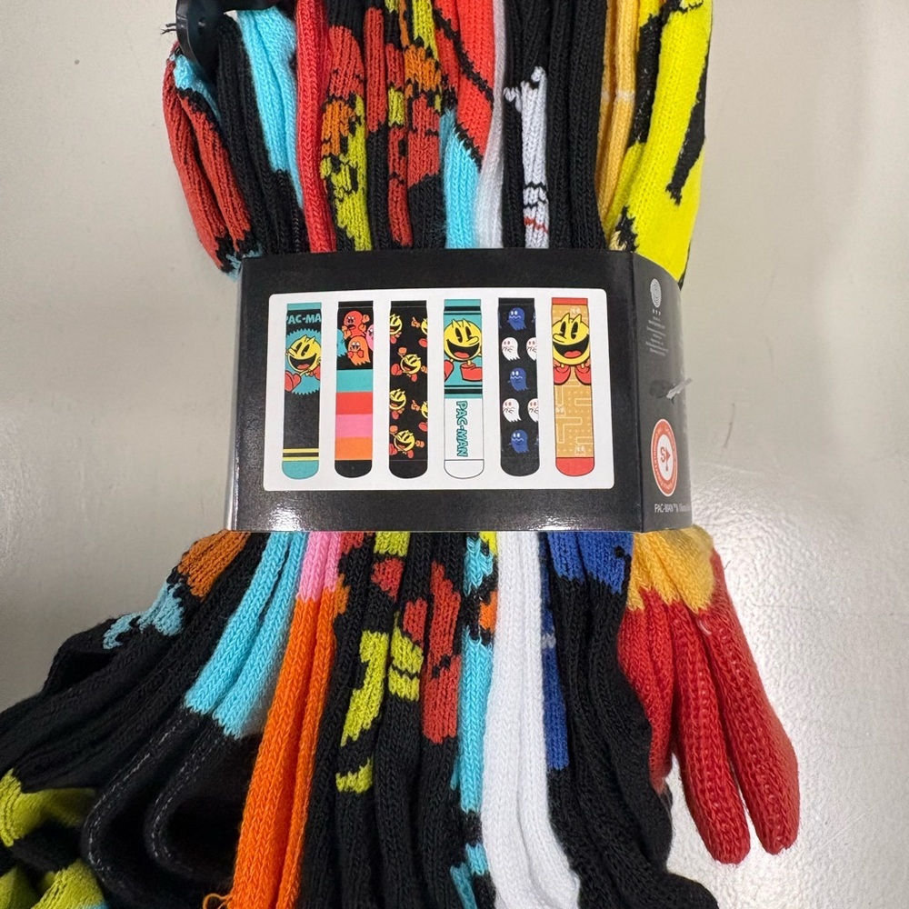 6 pairs of men's Pac-Man pacmanCrew Socks shoe size 6-12